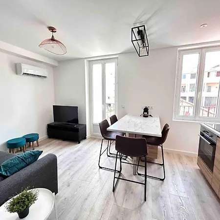 Apartment Jaya- 4/6 Pers-standing Neuf Hyper Centre Terrasse