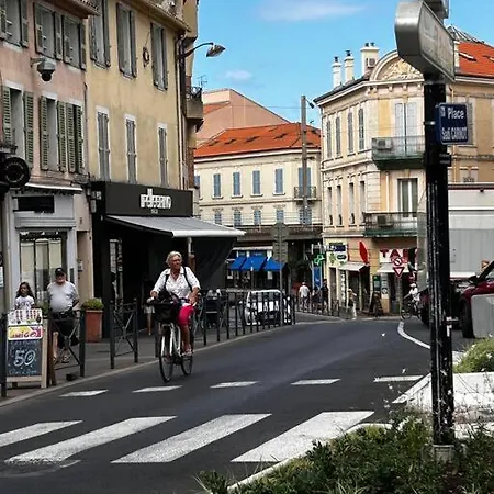 Jaya- 4/6 Pers-standing Neuf Hyper Centre Terrasse * Saint-Raphael (Var)